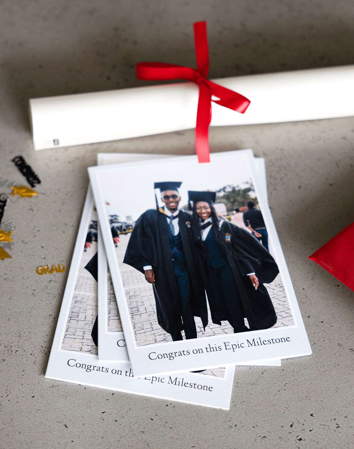 Send graduation party invites photo card sets